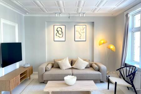 2 Bedroom Apartment In Trendy Area コペンハーゲン エクステリア 写真